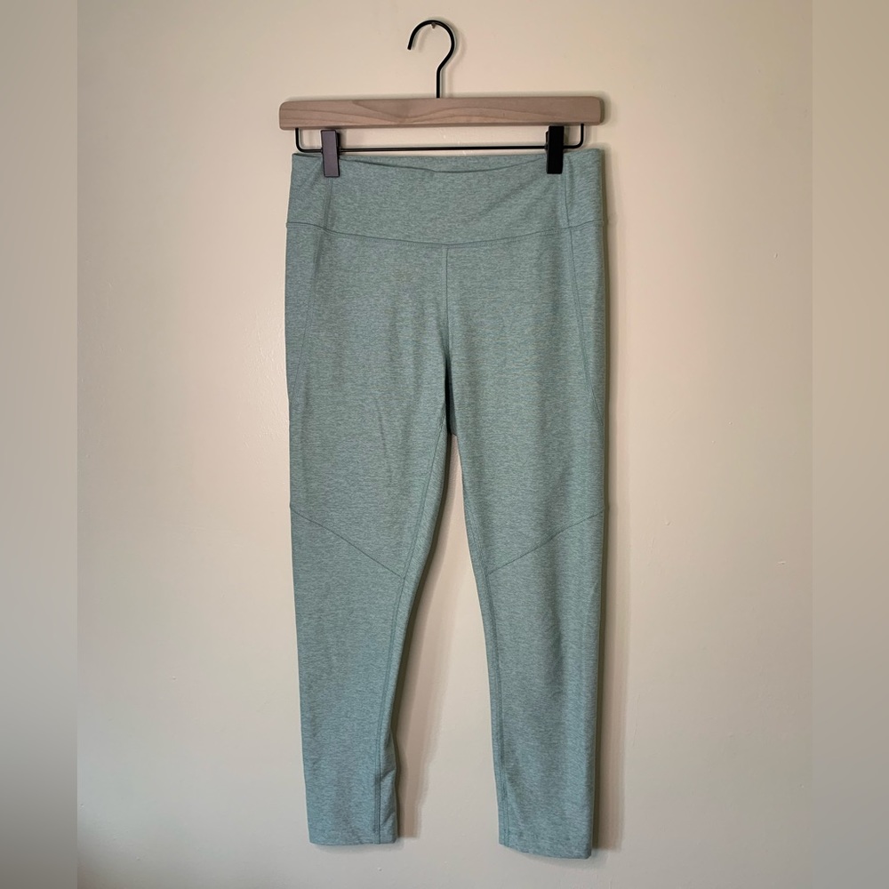 Outdoor Voices Light Green Leggings Size Medium